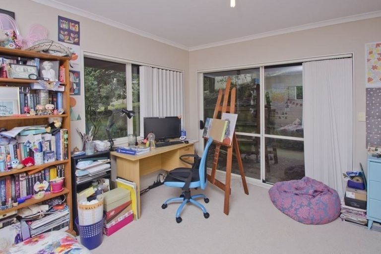 Photo of property in 18 Highmore Place, Brookfield, Tauranga, 3110
