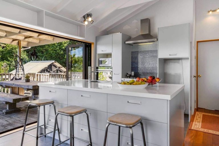 Photo of property in 448 Huia Road, Laingholm, Auckland, 0604