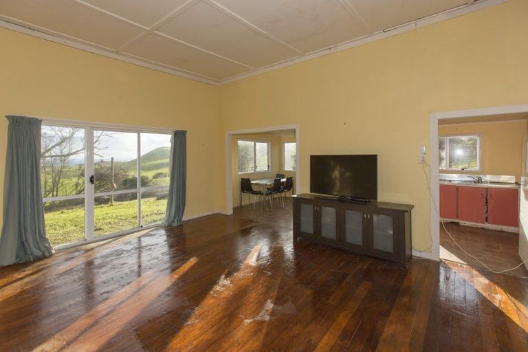Photo of property in 210 Rehutai Road, Baylys Beach, Dargaville, 0377