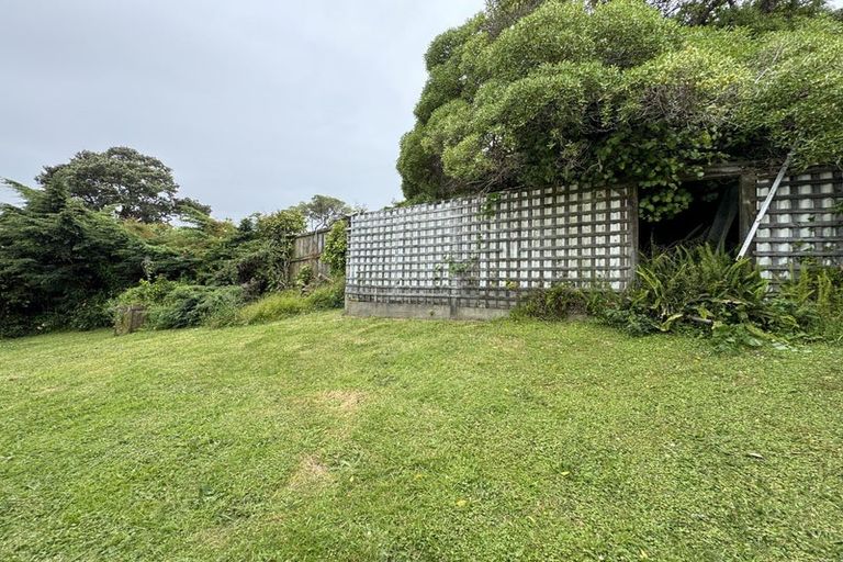 Photo of property in 1/3 Torwood Road, Khandallah, Wellington, 6035