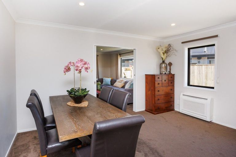 Photo of property in 4 Butler Place, Fitzherbert, Palmerston North, 4410