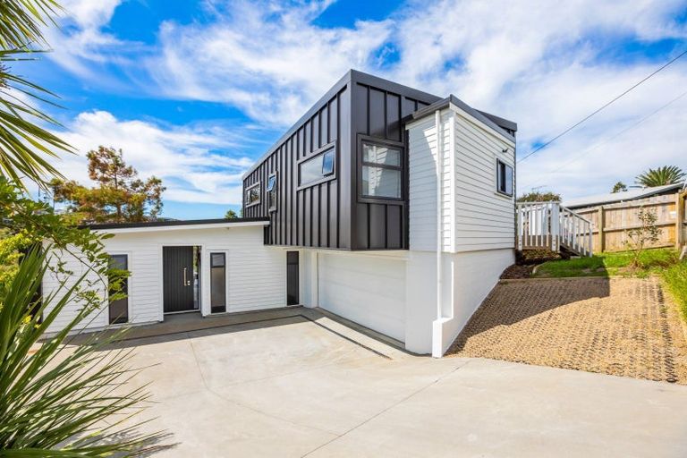 Photo of property in 9 Glenvar Road, Torbay, Auckland, 0630