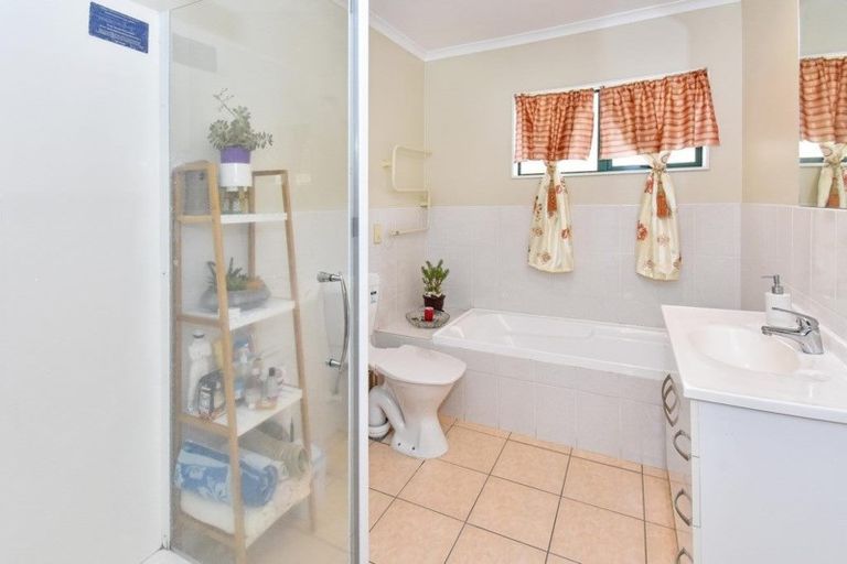 Photo of property in 27 Jaylo Place, Mangere, Auckland, 2022