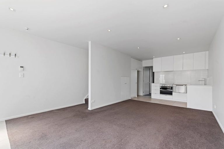 Photo of property in 7/20 North Avon Road, Richmond, Christchurch, 8013