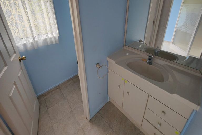 Photo of property in 76 Splitt Avenue, Glenview, Hamilton, 3206