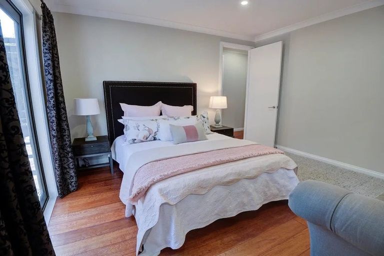 Photo of property in 5b Te Mata Peak Road, Havelock North, 4130