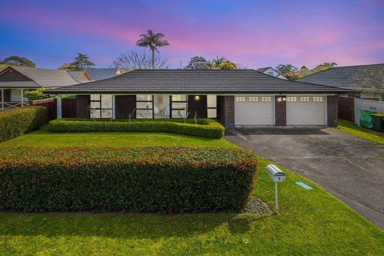 Photo of property in 7 Zenith Place, Conifer Grove, Takanini, 2112