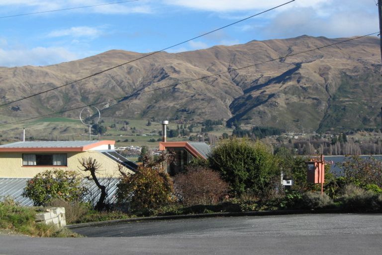 Photo of property in 10 Lismore Street, Wanaka, 9305