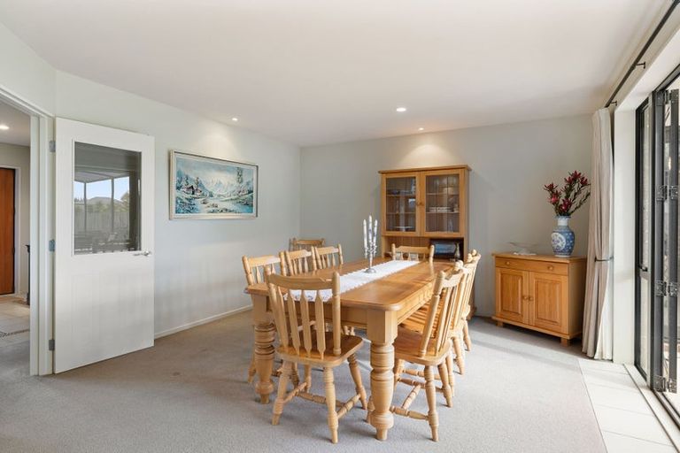 Photo of property in 18 Sandalwood Place, Waimairi Beach, Christchurch, 8083