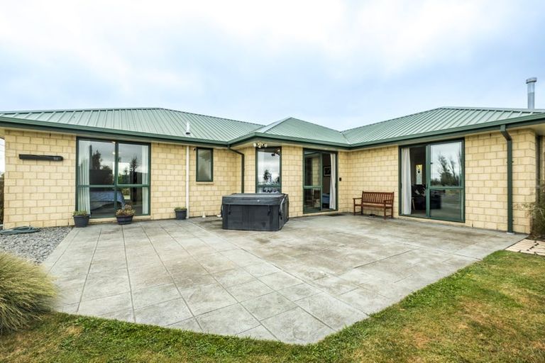 Photo of property in 38 Montrose Avenue, Culverden, 7392
