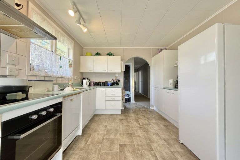 Photo of property in 98 Arawa Crescent, Tokoroa, 3420