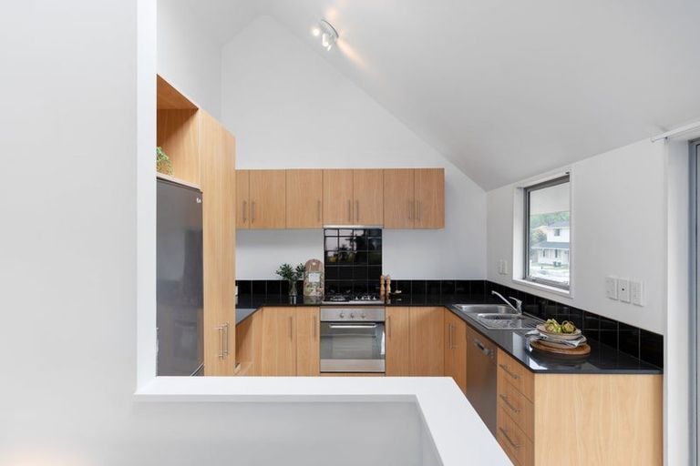 Photo of property in 1/1010 Colombo Street, St Albans, Christchurch, 8014