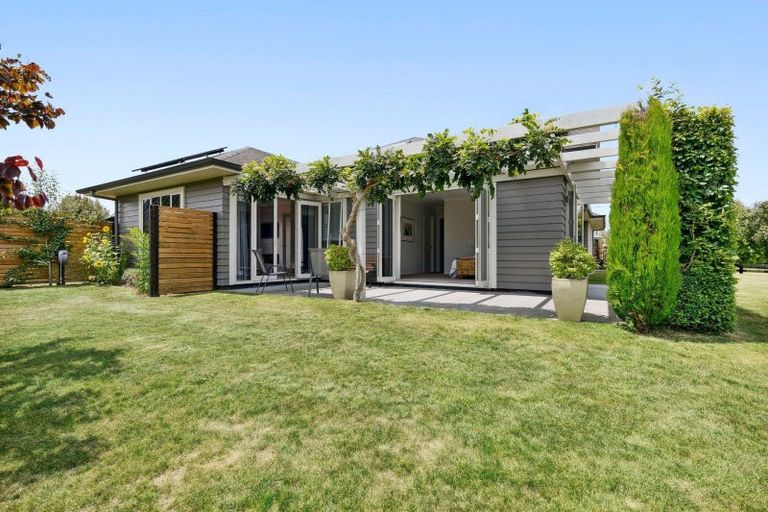 Photo of property in 6 Kaniera Terrace, Cambridge, 3434