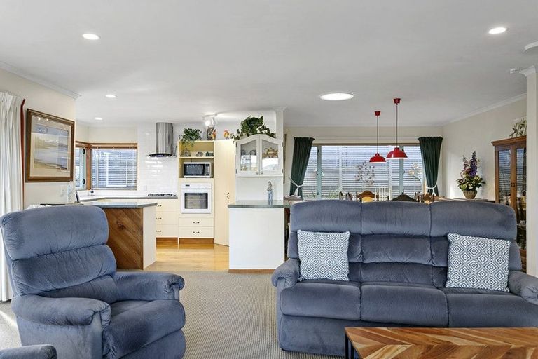 Photo of property in 1/55 Taharepa Road, Hilltop, Taupo, 3330