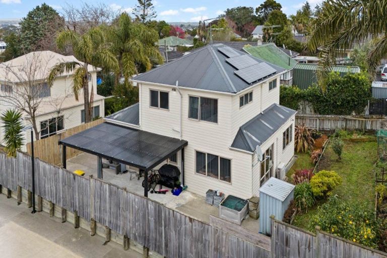 Photo of property in 70c Alfriston Road, Manurewa East, Auckland, 2102