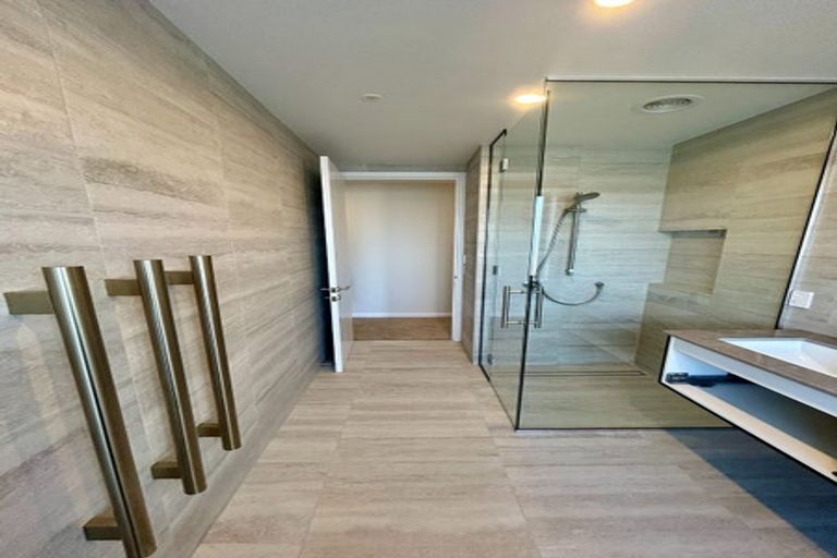 Photo of property in 15 Mason Street, Wanaka, 9305