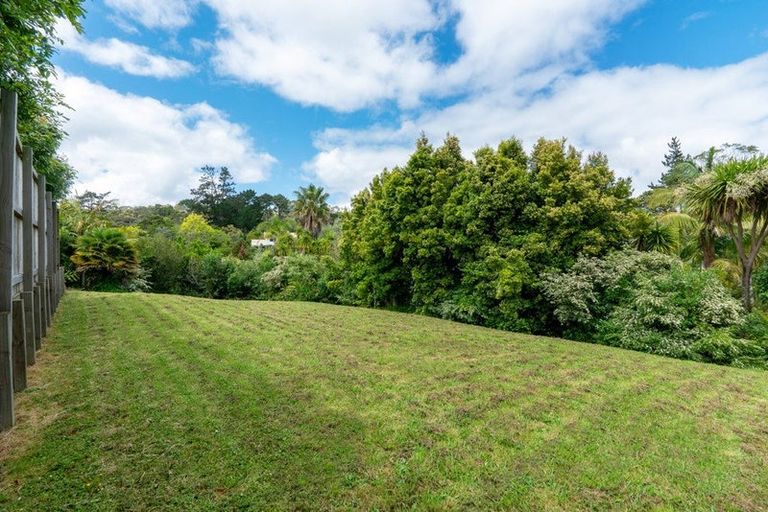 Photo of property in 39b Isobel Road, Greenhithe, Auckland, 0632