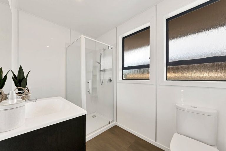 Photo of property in 12 Esk Place, Aranui, Christchurch, 8061