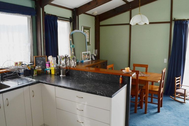 Photo of property in 6 Manurewa Grove, Wainuiomata, Lower Hutt, 5014