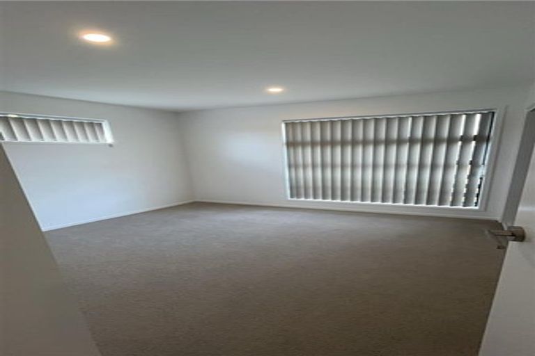 Photo of property in 148 Mcleod Road, Te Atatu South, Auckland, 0610