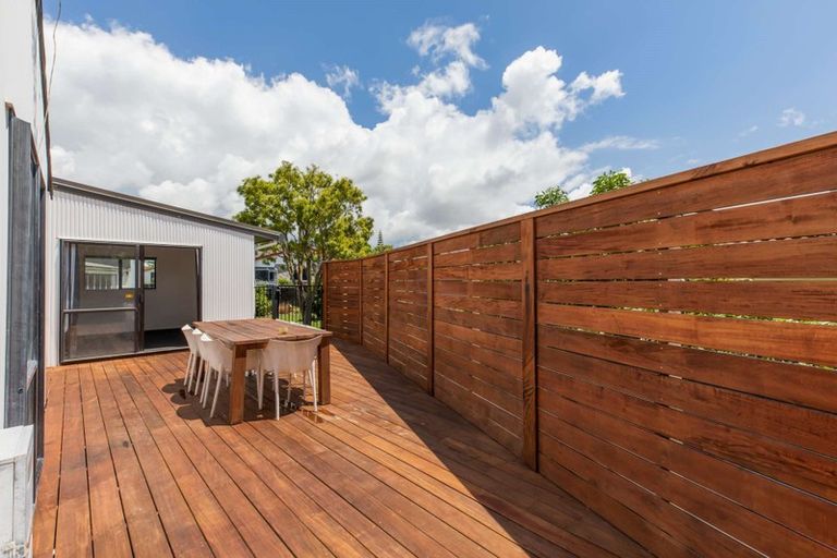 Photo of property in 4 Riverside Drive, Waiuku, 2123