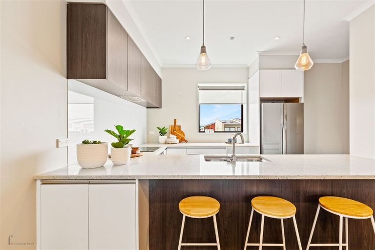 Photo of property in 215 Hobsonville Point Road, Hobsonville, Auckland, 0616