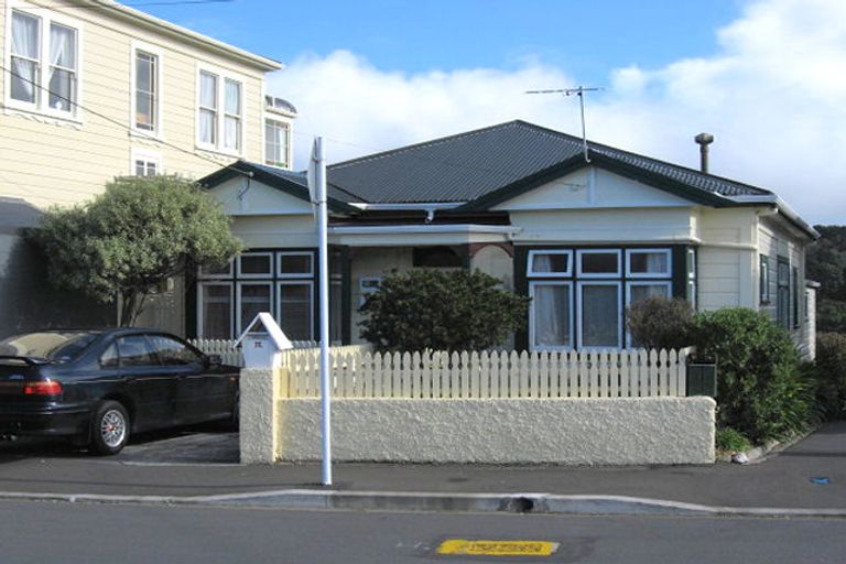 Photo of property in 72 Overtoun Terrace, Hataitai, Wellington, 6021