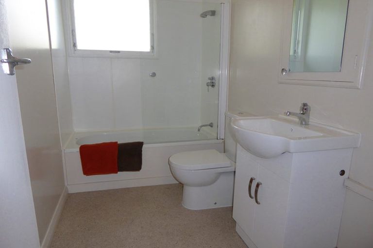 Photo of property in 1b Richard Street, Titahi Bay, Porirua, 5022