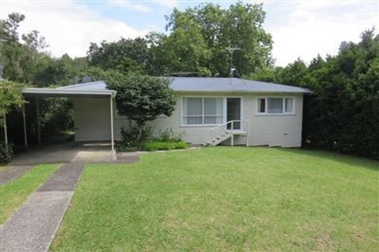 Photo of property in 37 Ocean View Road, Hillcrest, Auckland, 0627
