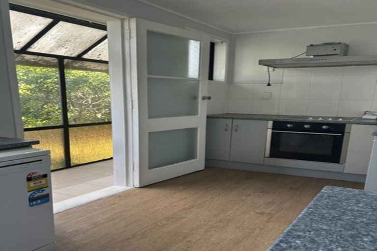 Photo of property in 31 Waimai Avenue, Weymouth, Auckland, 2103