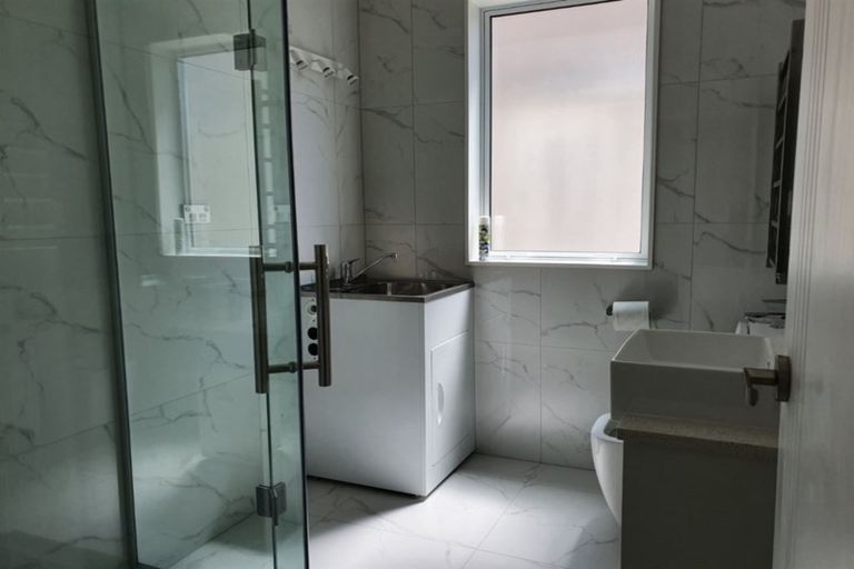 Photo of property in 5 Bruckless Drive, Flat Bush, Auckland, 2019