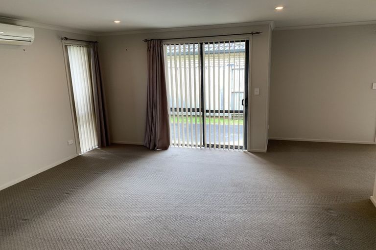 Photo of property in 10 Holcroft Place, Huntington, Hamilton, 3210