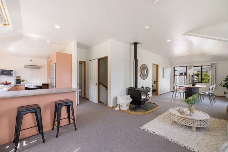 Photo of property in 12b Windsor Place, Queenstown, 9300