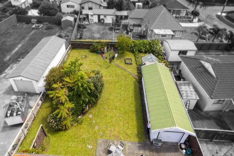 Photo of property in 1105 High Street, Taita, Lower Hutt, 5011