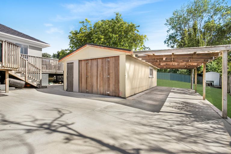 Photo of property in 34 Hallberry Road, Mangere East, Auckland, 2024