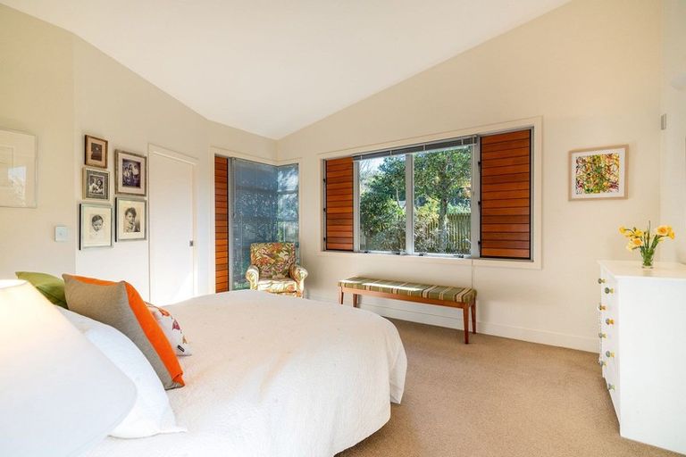 Photo of property in 35 Kohekohe Road, Waikanae, 5036