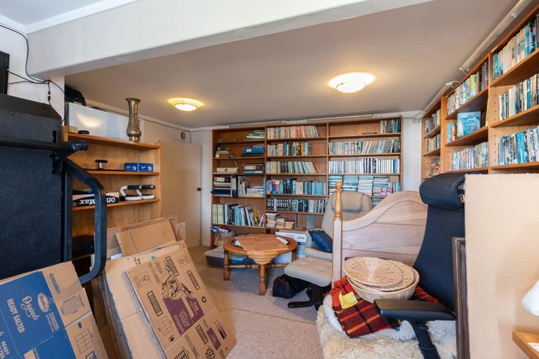 Photo of property in 64 Fyvie Avenue, Tawa, Wellington, 5028