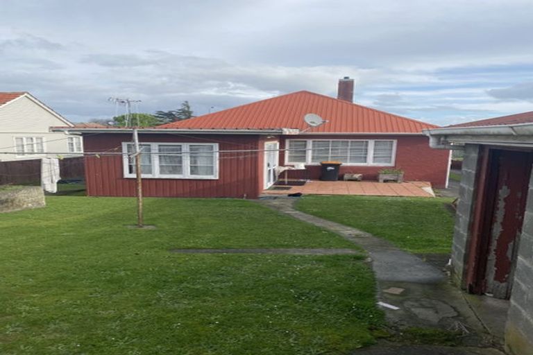Photo of property in 5 Plymouth Street, Roslyn, Palmerston North, 4414