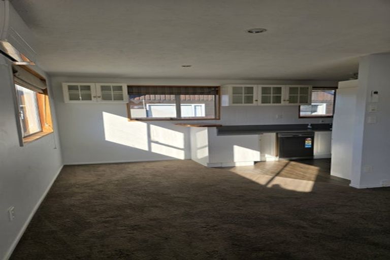 Photo of property in 20 Amberley Beach Road, Amberley, 7410