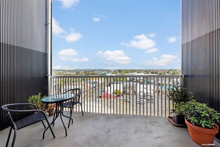 Photo of property in 608/38 Mccrae Way, New Lynn, Auckland, 0600