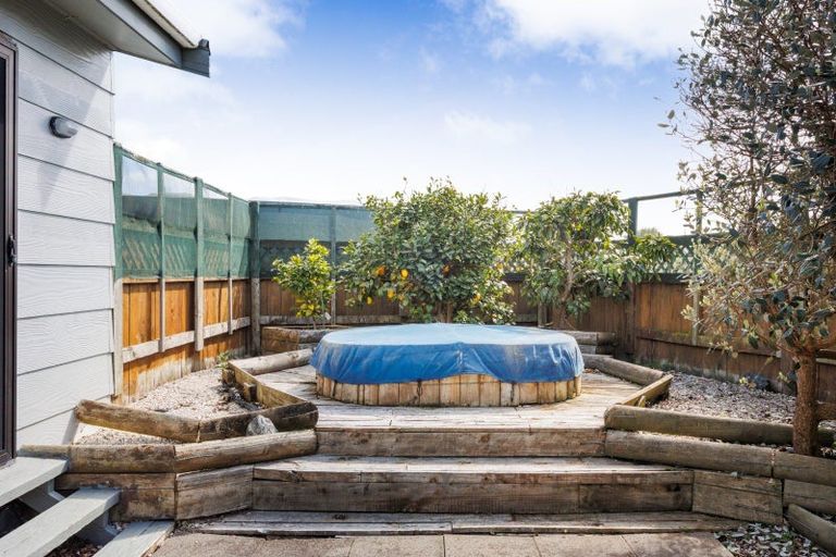 Photo of property in 18 Thomas Place, Foxton Beach, Foxton, 4815