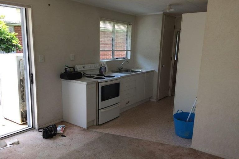 Photo of property in 5 Geoffrey Place, Mangere East, Auckland, 2024