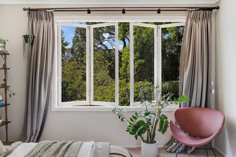 Photo of property in 188 Mellons Bay Road, Mellons Bay, Auckland, 2014