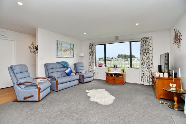 Photo of property in 12 Streamside Terrace, Kaiapoi, 7630