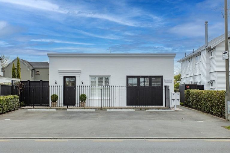 Photo of property in 3/135 Aikmans Road, Merivale, Christchurch, 8014