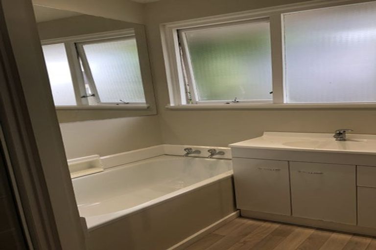 Photo of property in 1/42 Prossers Road, Saint Martins, Christchurch, 8022