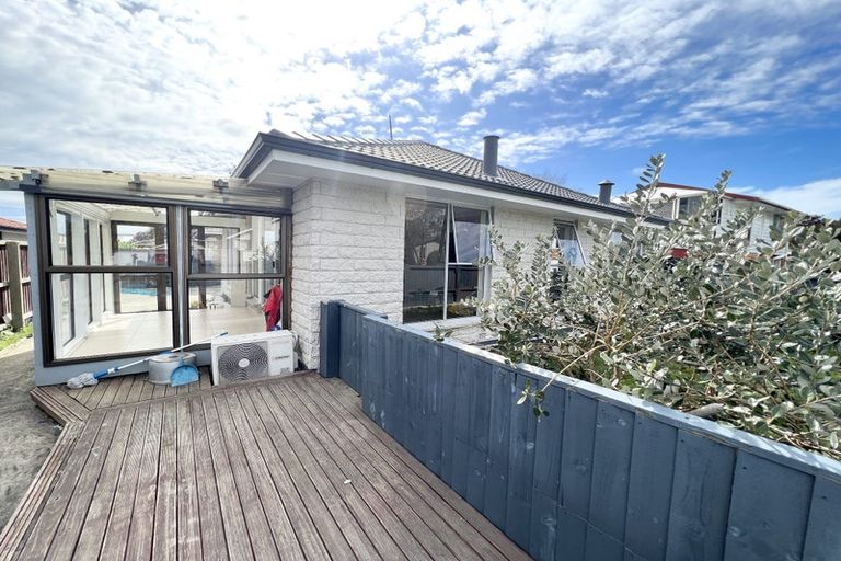 Photo of property in 16 Ansonby Street, Russley, Christchurch, 8042