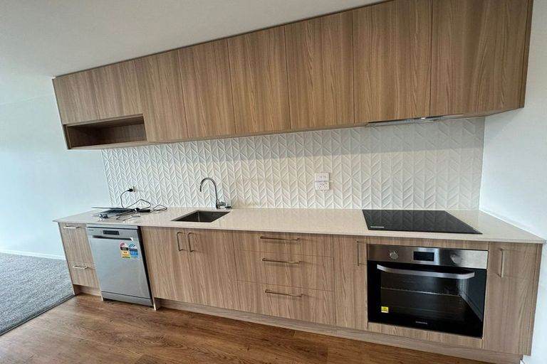 Photo of property in 5/66 Metcalfe Road, Ranui, Auckland, 0612