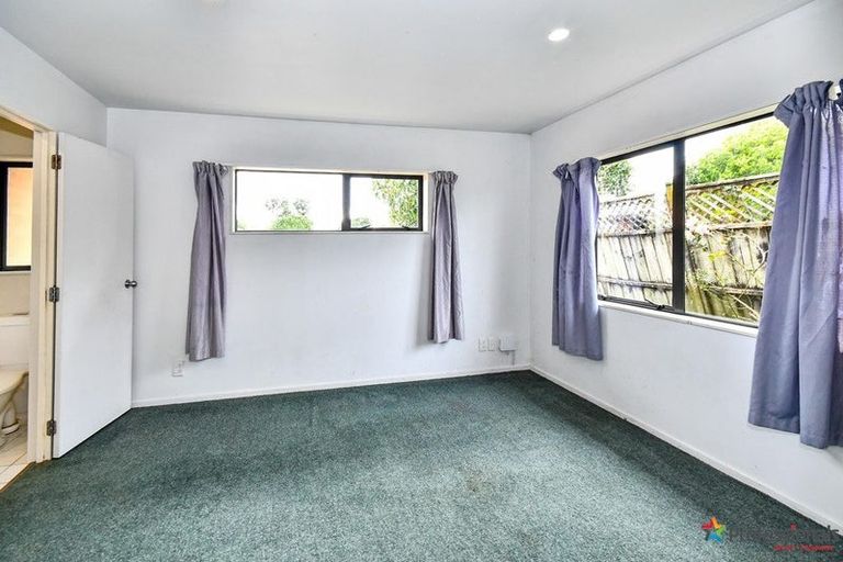 Photo of property in 15 Alderson Lane, Favona, Auckland, 2024