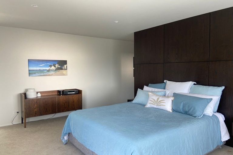 Photo of property in 13 Sharon Road, Waiake, Auckland, 0630